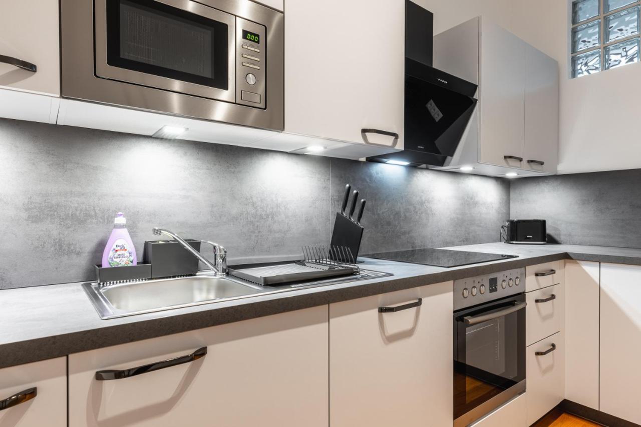 וינה Trendy Apt With - Smart Tv, Coffee Machine In Meidling מראה חיצוני תמונה