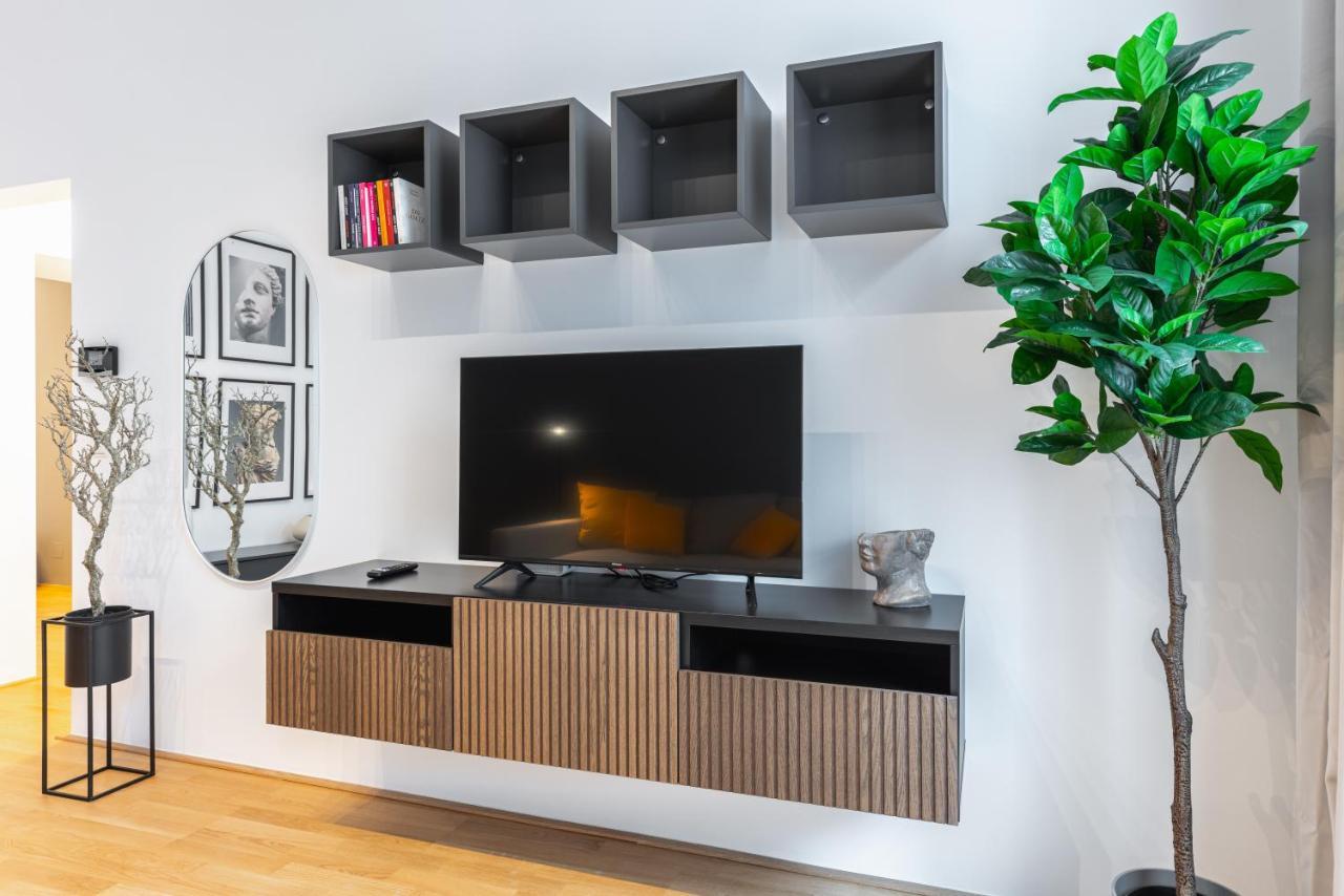 וינה Trendy Apt With - Smart Tv, Coffee Machine In Meidling מראה חיצוני תמונה