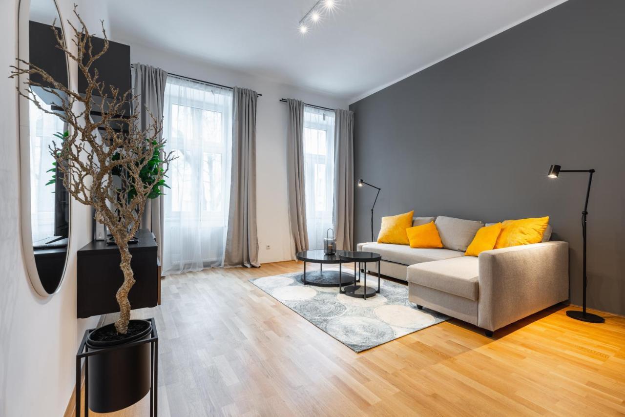 וינה Trendy Apt With - Smart Tv, Coffee Machine In Meidling מראה חיצוני תמונה